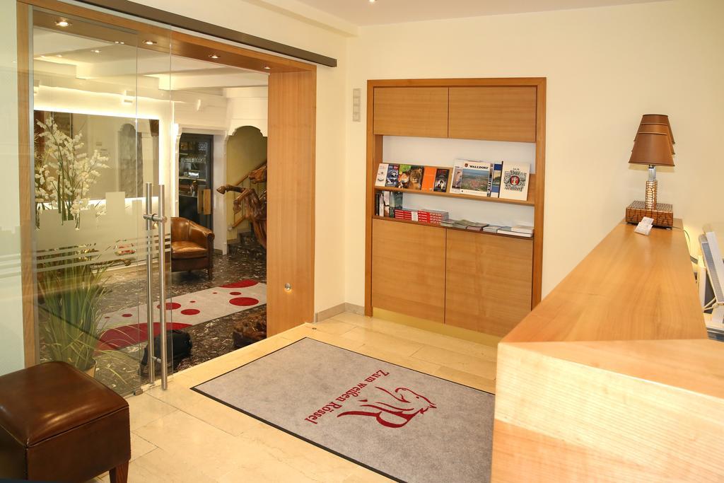 Hotel Zum Weissen Roessel Walldorf  Extérieur photo
