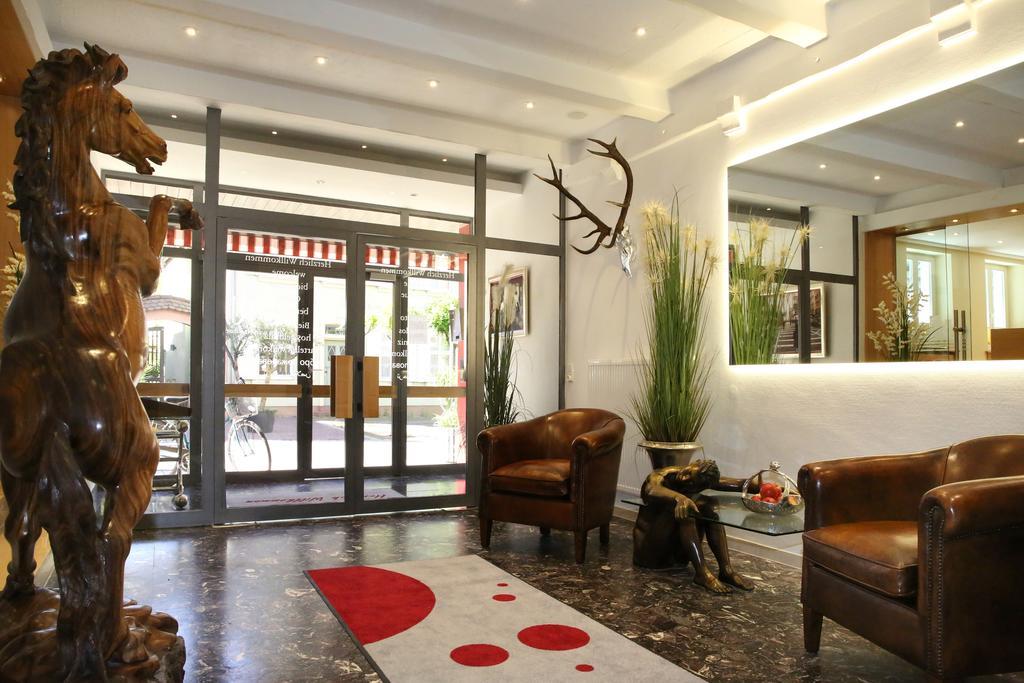 Hotel Zum Weissen Roessel Walldorf  Extérieur photo